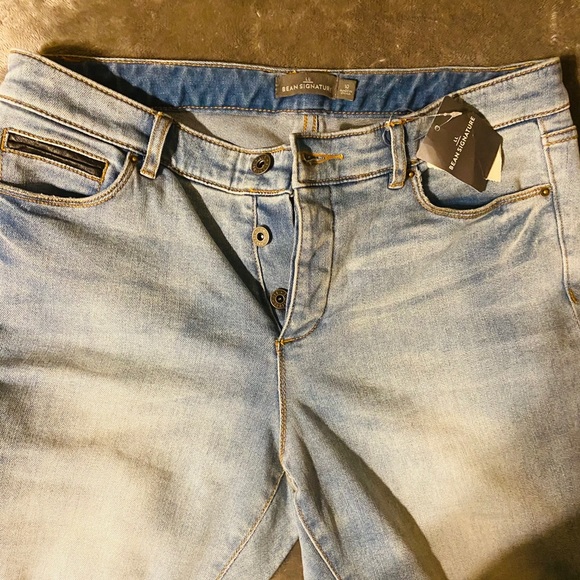 Jeans - Picture 2 of 3